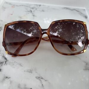 Unisex Brown Tortoise Large Frame Chunky Square Gradient Lens Sunglasses
